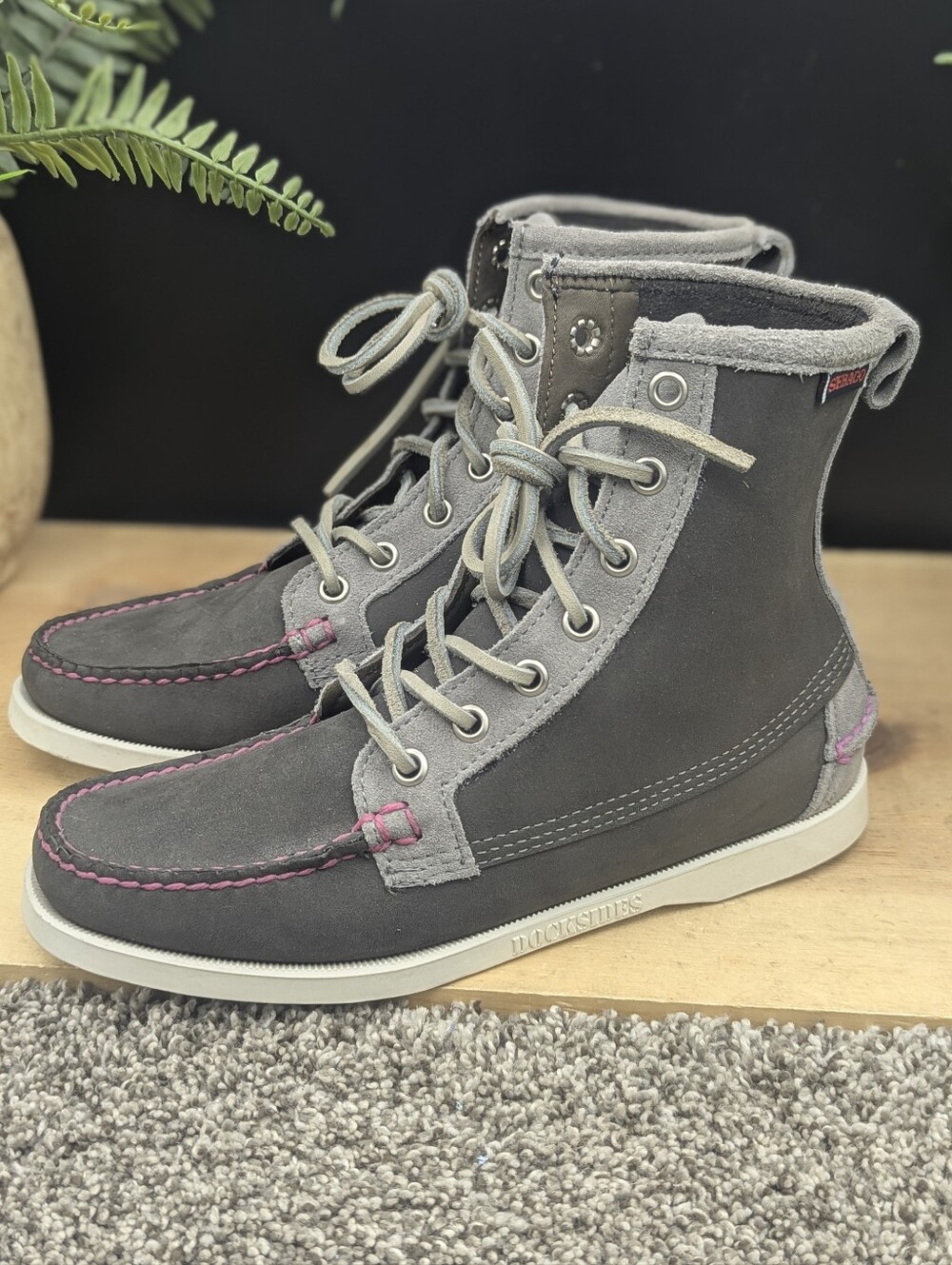 Sebago Gray Leather Women's Size 5.5 Lace Up Boots Casual Comfort Hiking